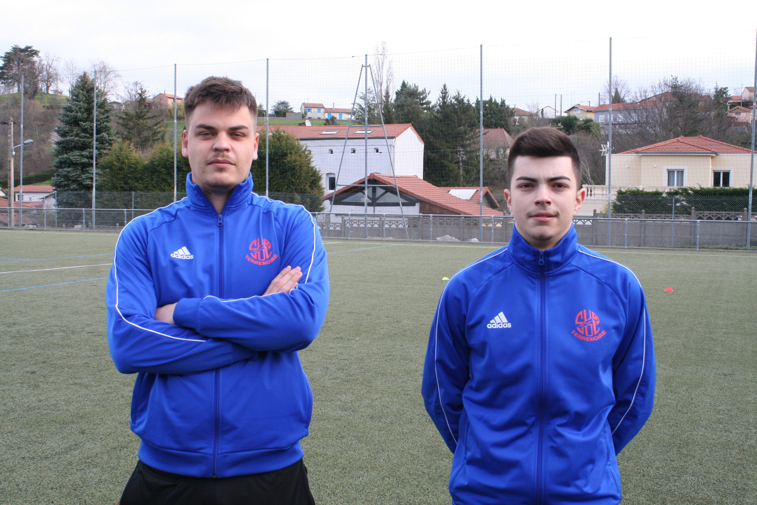 https://suc-terrenoire.fr/wp-content/uploads/2021/03/Coach-U18-Titouan-Charnay-Hugo-Abreu-scaled.jpg